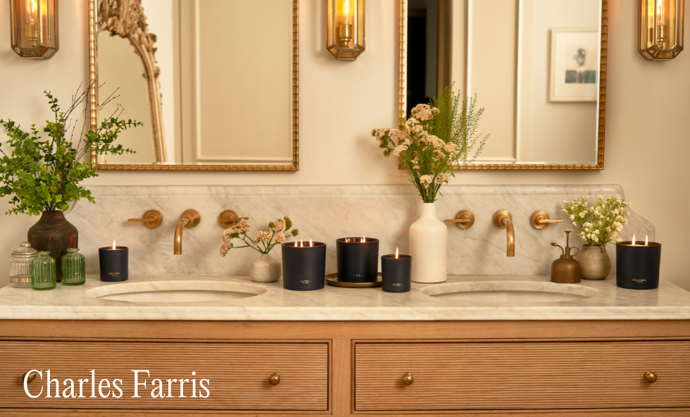 A Nora Effron-movie inspired sink is beautifully decorated with candles